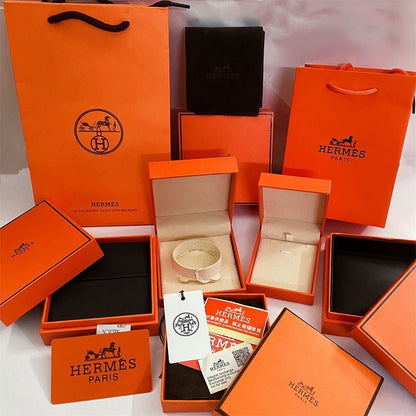 [AW]HM BRACELET NECKLACE RING BOX GIFT BAG