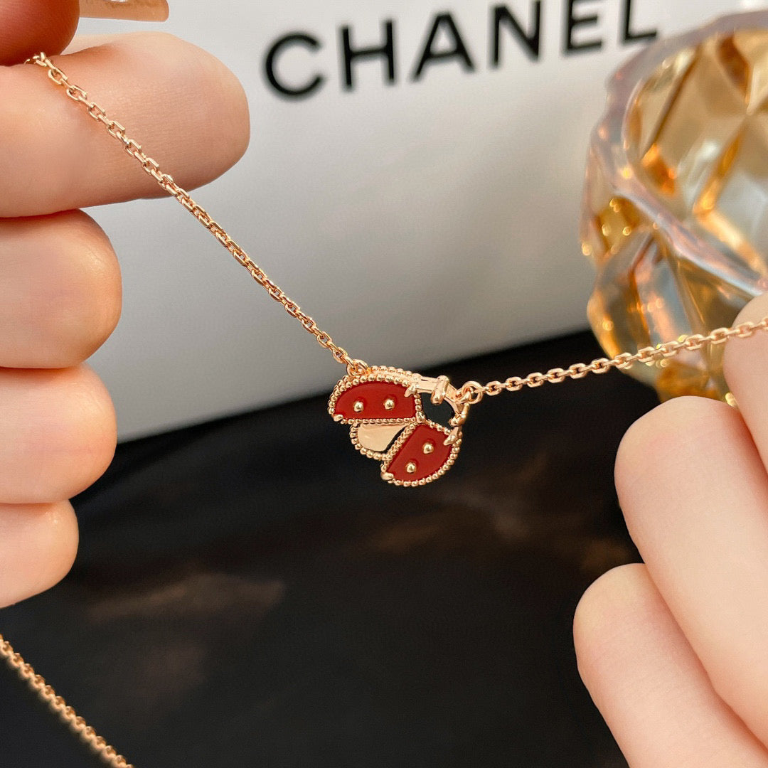 [AW]LUCKY CARNELIAN LADYBUG CHARM NECKLACE