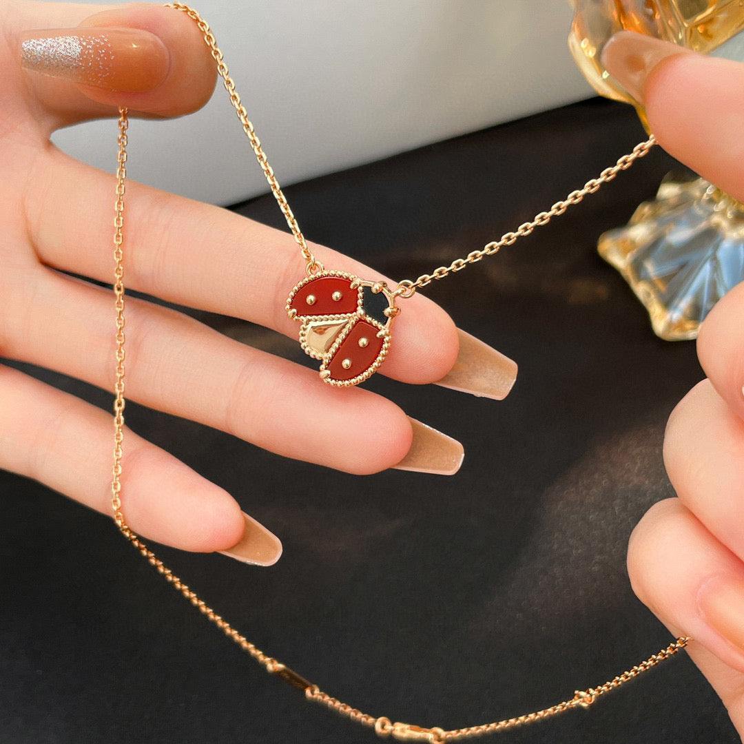 [AW]LUCKY CARNELIAN LADYBUG CHARM NECKLACE