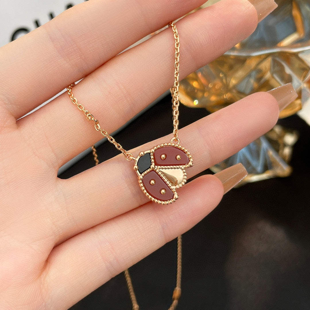 [AW]LUCKY CARNELIAN LADYBUG CHARM NECKLACE