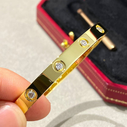 [AW]CLASSIC 6.1MM LOVE BANGLE - 10-DIAMOND