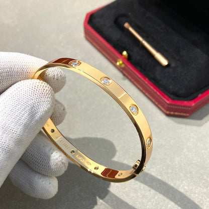 [AW]CLASSIC 6.1MM LOVE BANGLE - 10-DIAMOND
