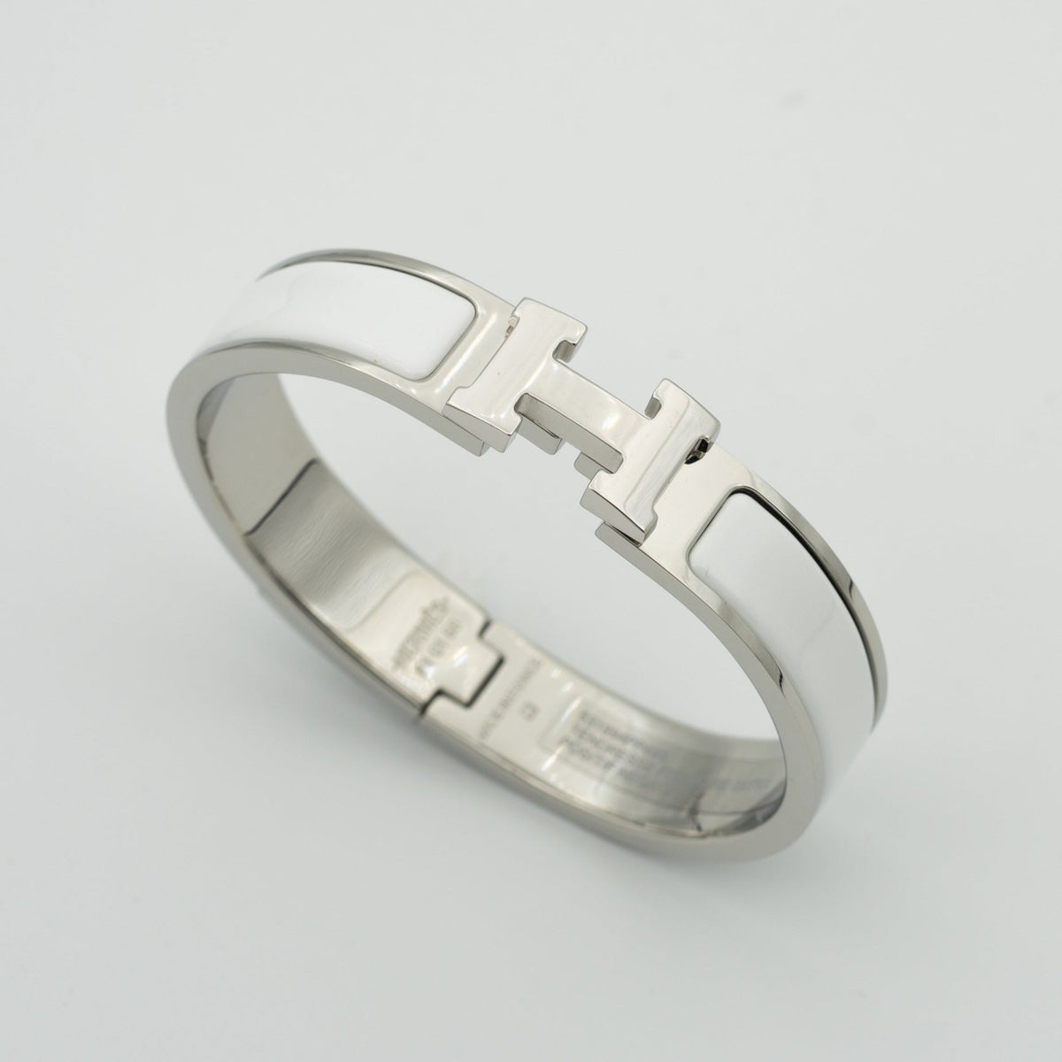 [AW]H WHITE BRACELET