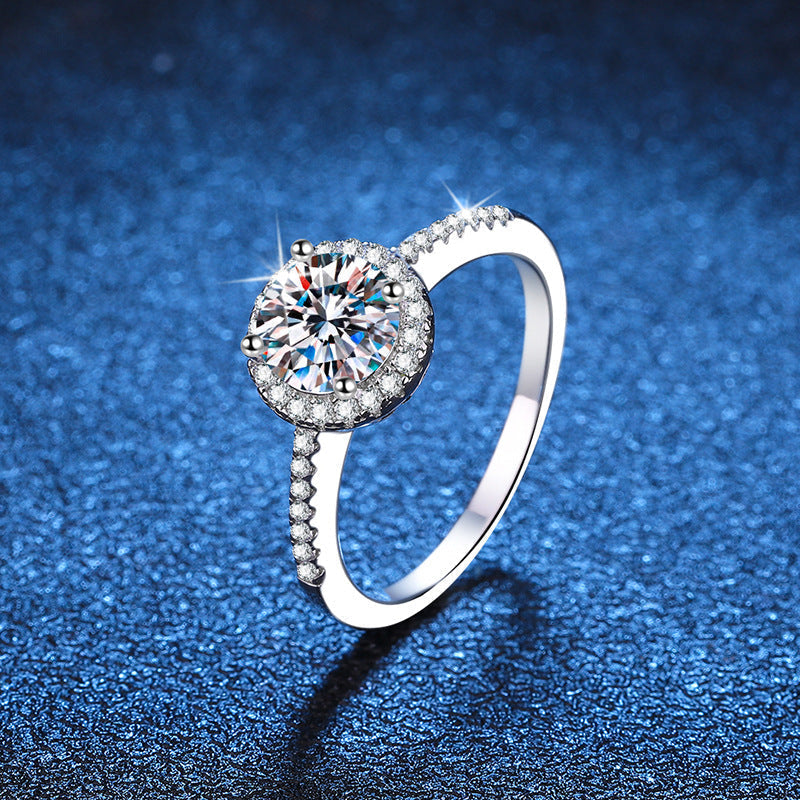 [AW]RADIANT ROUND HALO MOISSANITE ENGAGEMENT RING