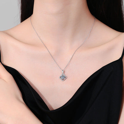 [AW]CLASSIC CLOVER MOISSANITE PENDANT NECKLACE