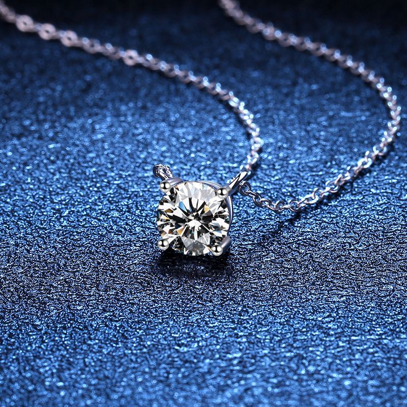 [AW]CLASSIC FOUR-PRONG SOLITAIRE MOISSANITE NECKLACE