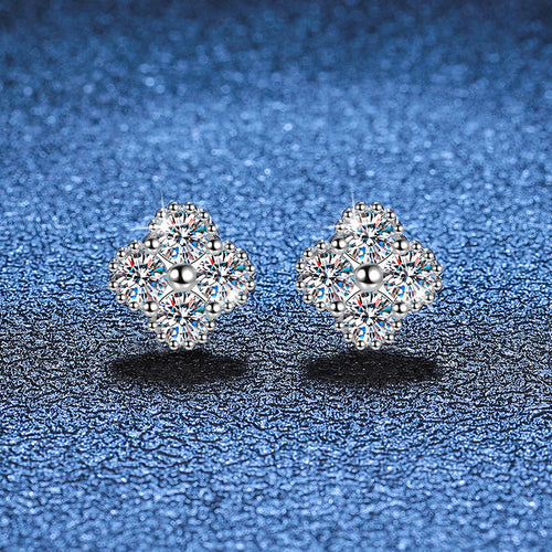 [AW]ELEGANT FOUR-LEAF CLOVER MOISSANITE STUD EARRINGS