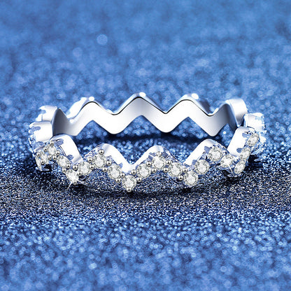 [AW]CHIC WAVY MOISSANITE ETERNITY RING