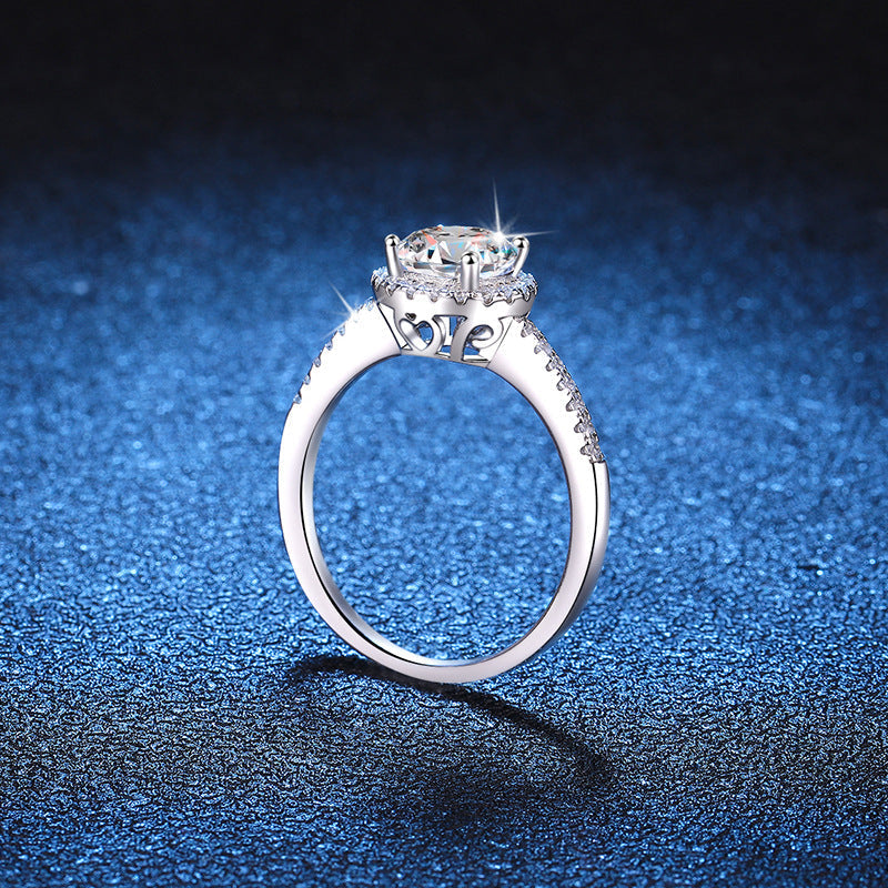 [AW]RADIANT ROUND HALO MOISSANITE ENGAGEMENT RING