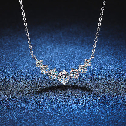 [AW]MINIMALIST CURVED SMILE MOISSANITE NECKLACE
