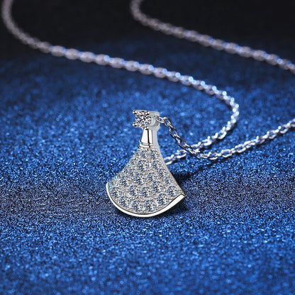 [AW]ELEGANT FAN-SHAPED MOISSANITE PENDANT NECKLACE