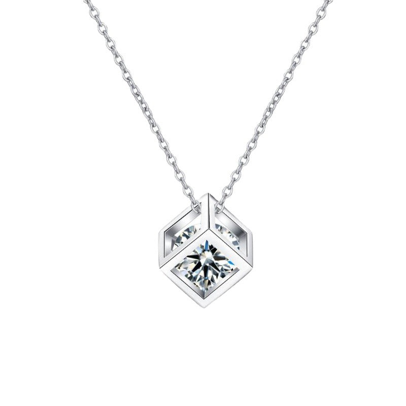 [AW]GEOMETRIC SUGAR-CUBE MOISSANITE NECKLACE