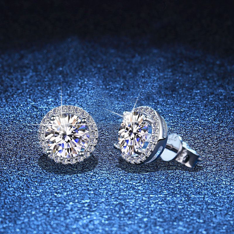 [AW]CLASSIC 4-PRONG ROUND MOISSANITE STUD EARRINGS