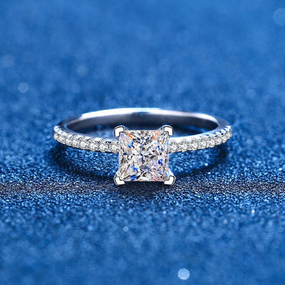 [AW]ELEGANT PRINCESS CUT MOISSANITE ENGAGEMENT RING