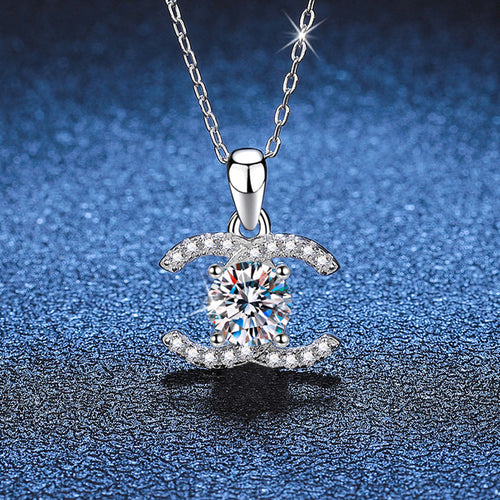 [AW]CLASSIC INTERLOCKING MOISSANITE PENDANT NECKLACE