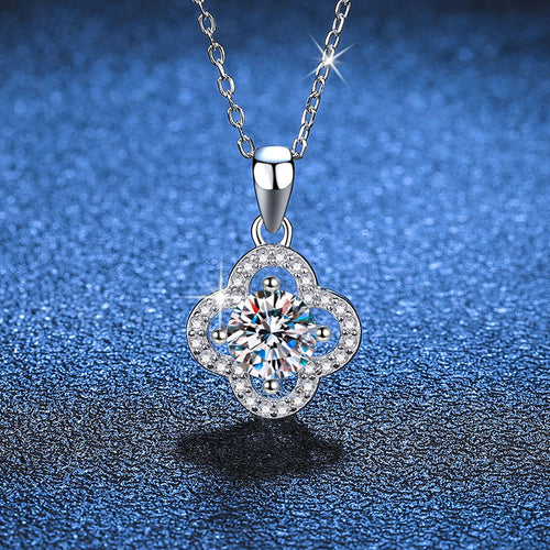 [AW]CLASSIC CLOVER MOISSANITE PENDANT NECKLACE