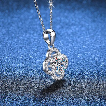 [AW]CLASSIC CLOVER MOISSANITE PENDANT NECKLACE