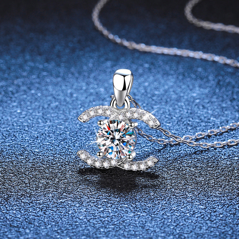 [AW]CLASSIC INTERLOCKING MOISSANITE PENDANT NECKLACE