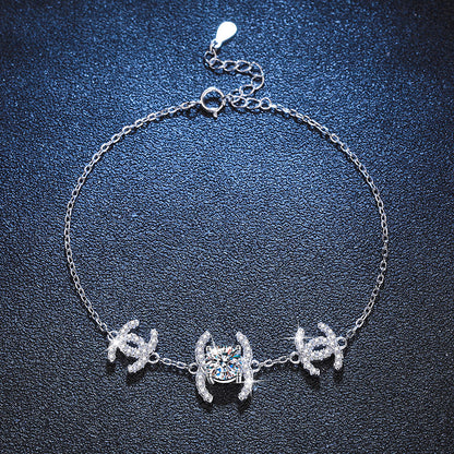 [AW]CLASSIC INTERLOCKING MOISSANITE BRACELET