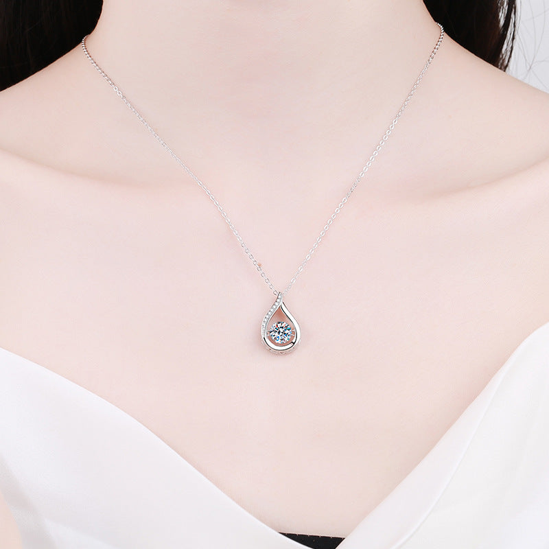 [AW]DANCING WATER DROP MOISSANITE NECKLACE