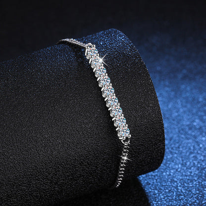 [AW]SMILING CURVE MOISSANITE BRACELET