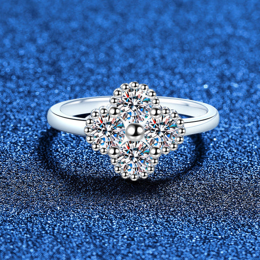 [AW]ELEGANT FOUR-LEAF CLOVER MOISSANITE RING