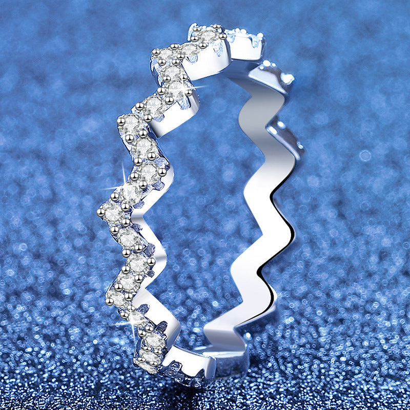 [AW]CHIC WAVY MOISSANITE ETERNITY RING