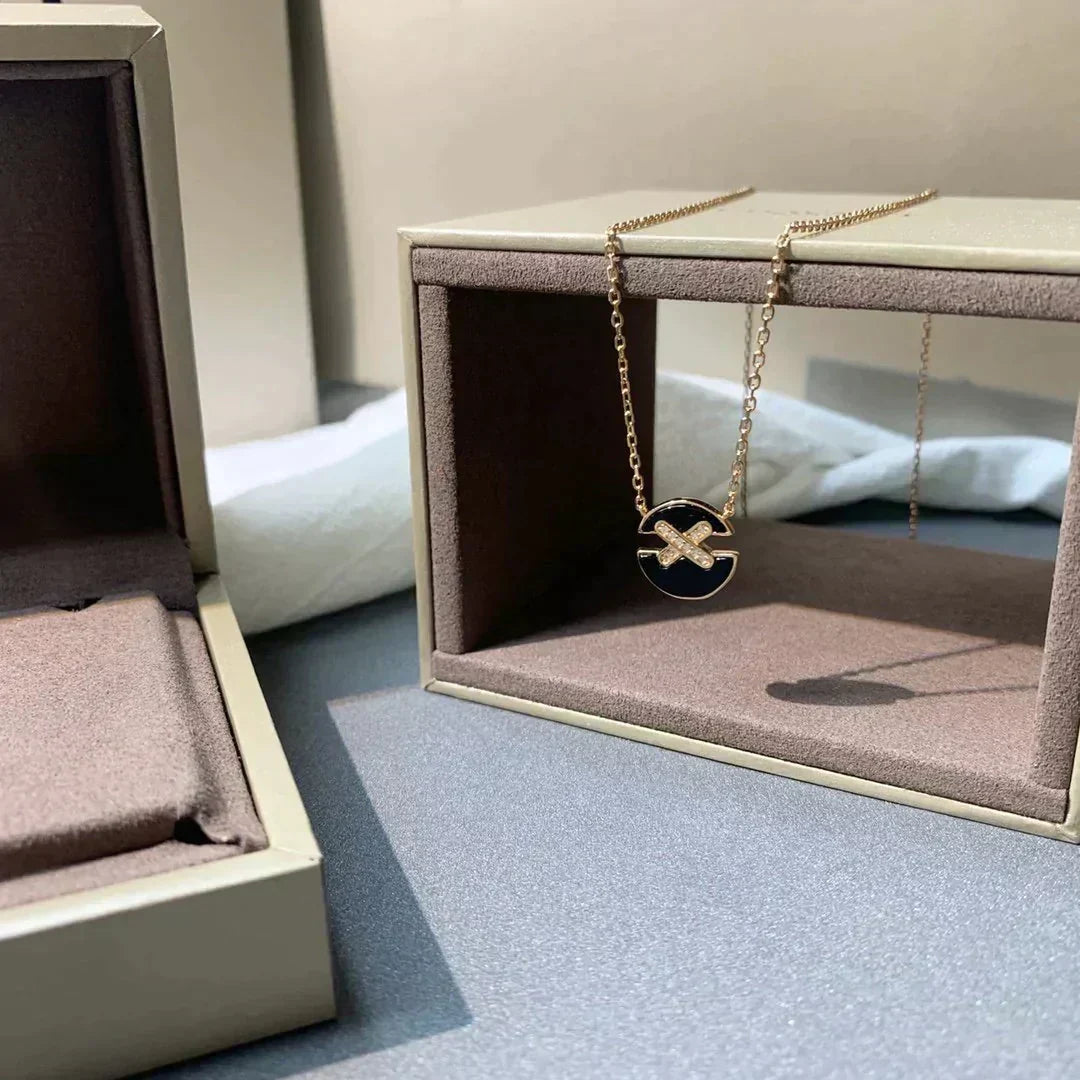 [AW]JEUX DE ROSE GOLD DIAMOND NECKLACE