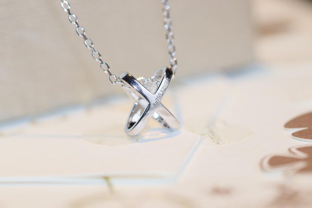 [AW]JEUX DE DIAMOND NECKLACE
