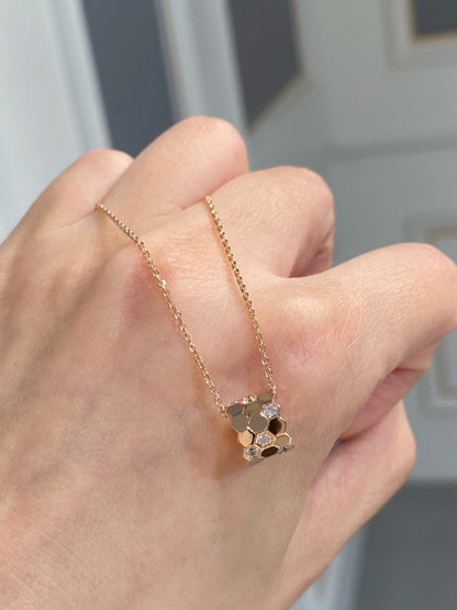 [AW]BEE LOVE DIAMOND NECKLACE