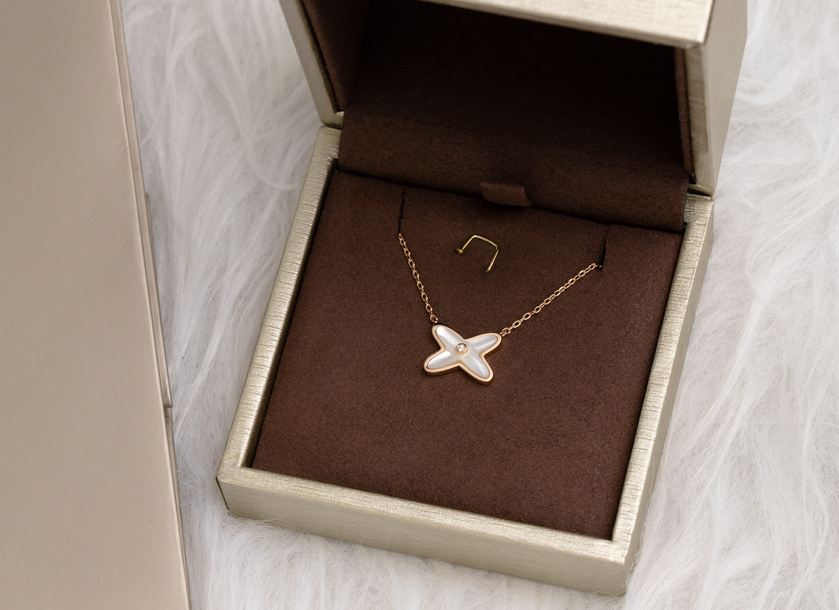 [AW]JEUX DE NECKLACE 1 DIAMOND