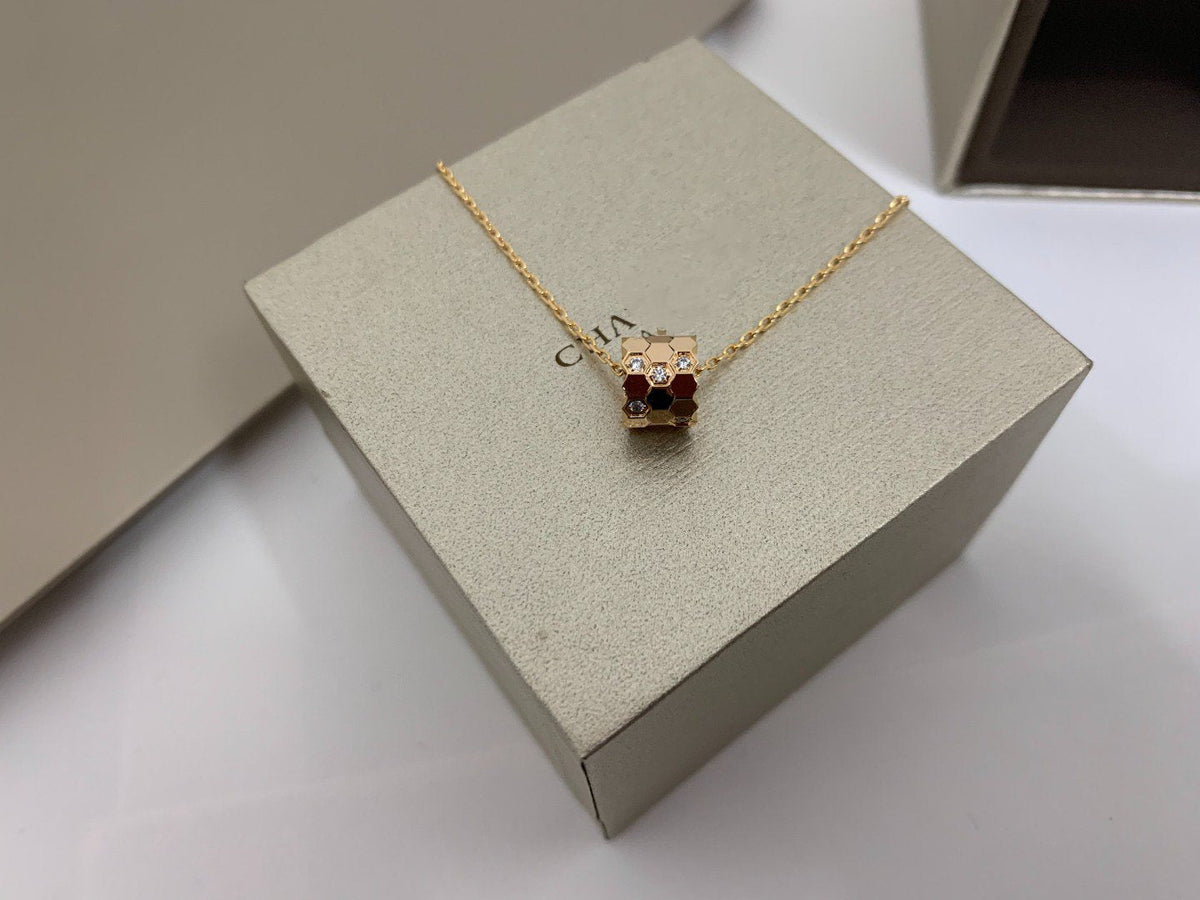 [AW]BEE LOVE DIAMOND NECKLACE