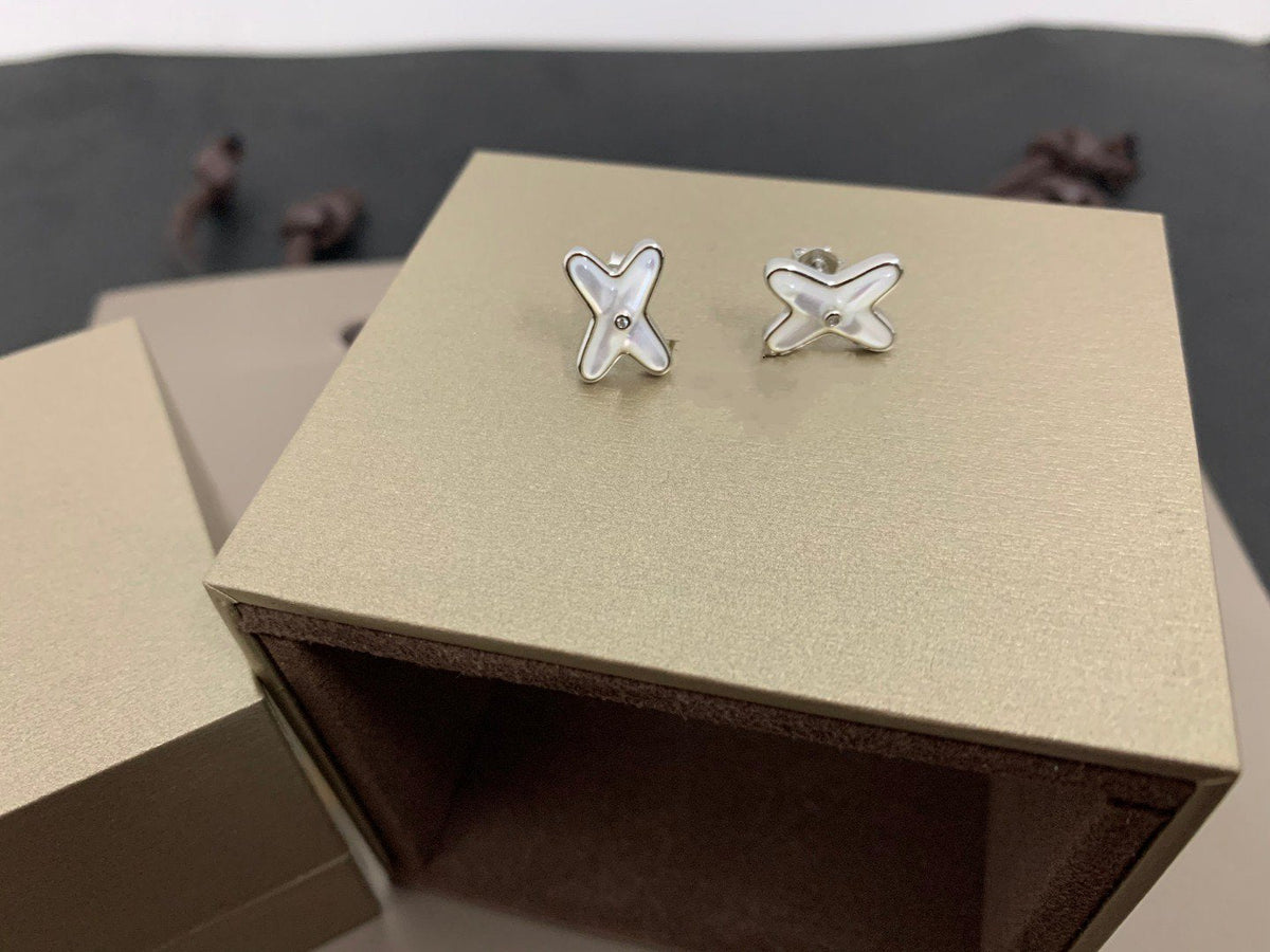 [AW]JEUX DE WHITE MOP SILVER DIAMOND EARRINGS