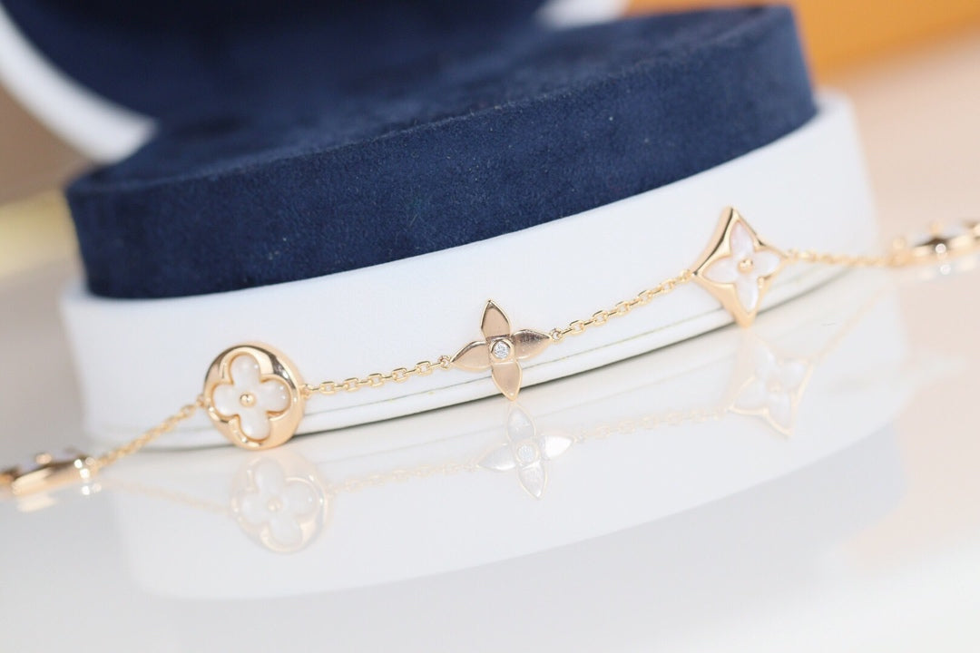 [AW]LEAF CLOVER BRACELET