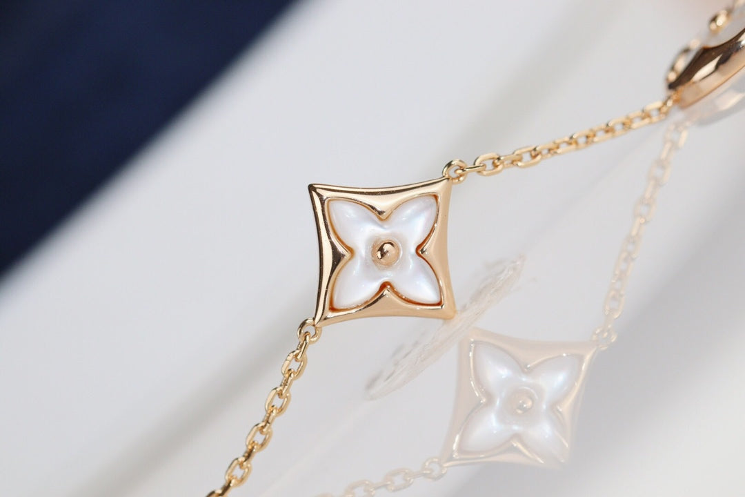[AW]LEAF CLOVER BRACELET
