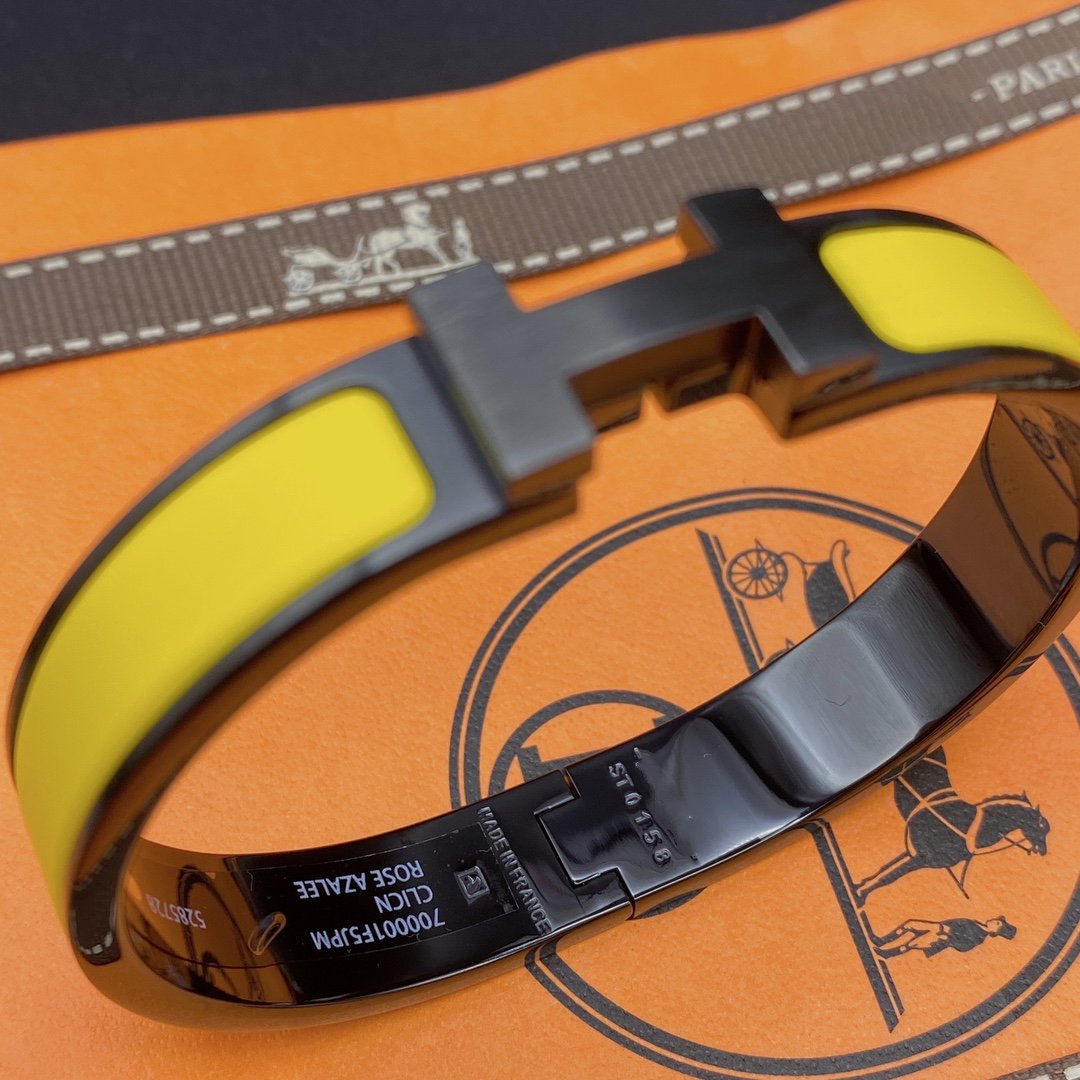 [AW]CLIC HM SO BLACK YELLOW BRACELET