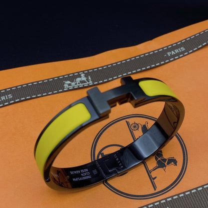 [AW]CLIC HM SO BLACK YELLOW BRACELET