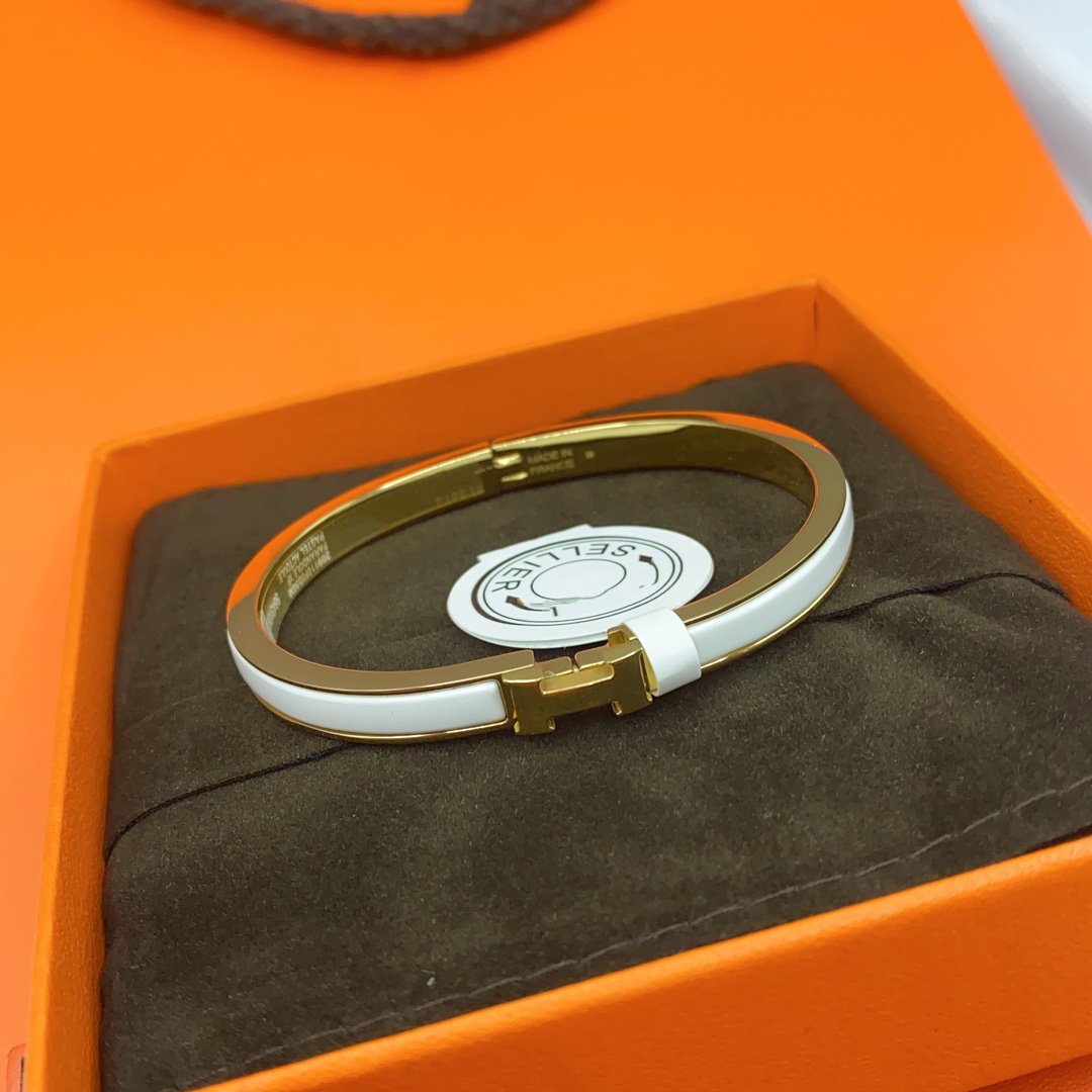[AW]CLASSIC HM CLIC WHITE 8MM ENAMEL BRACELET