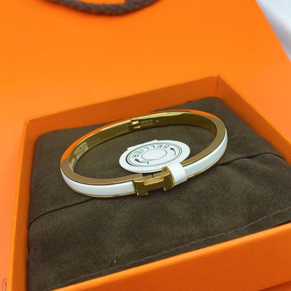 [AW]CLASSIC HM CLIC WHITE 8MM ENAMEL BRACELET
