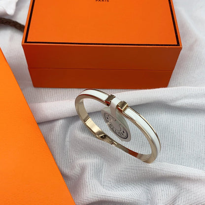 [AW]CLASSIC HM CLIC WHITE 8MM ENAMEL BRACELET