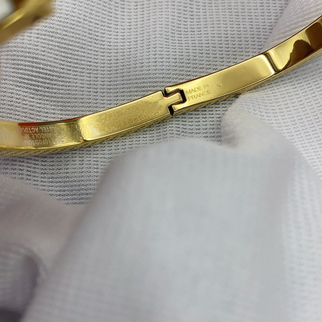 [AW]CLASSIC HM CLIC WHITE 8MM ENAMEL BRACELET