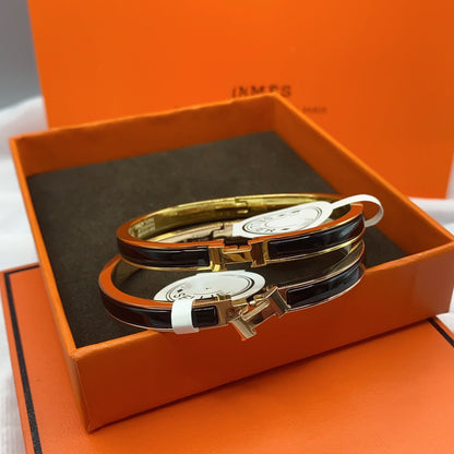 [AW]CLASSIC HM CLIC BLACK 8MM ENAMEL BRACELET