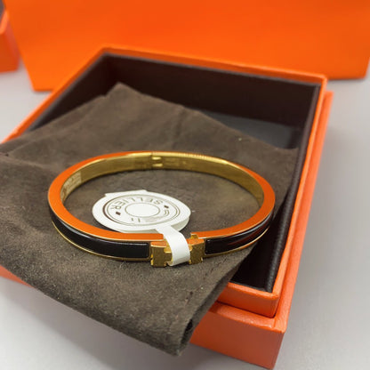 [AW]CLASSIC HM CLIC BLACK 8MM ENAMEL BRACELET