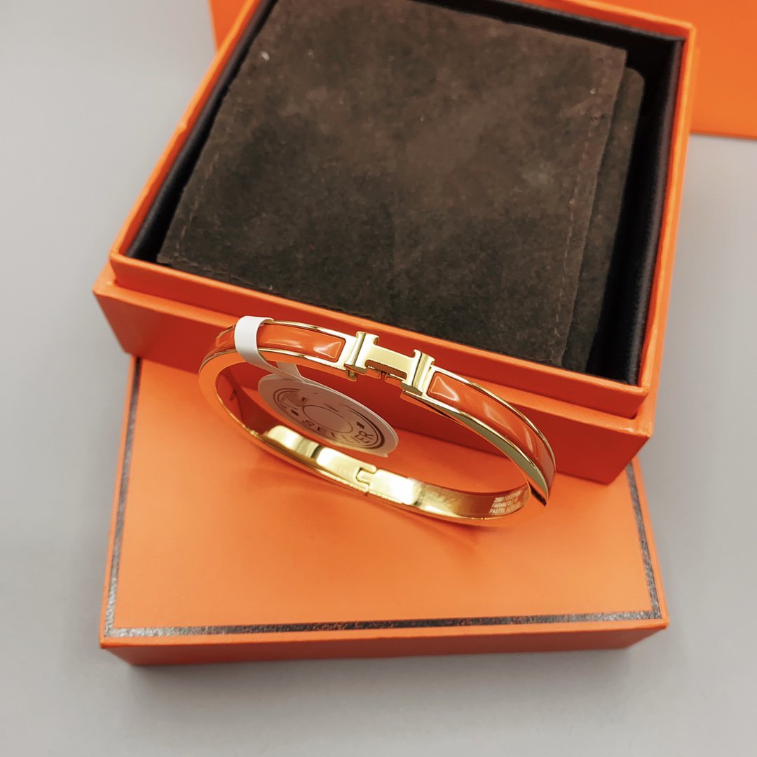 [AW]CLASSIC HM CLIC RED 8MM ENAMEL BRACELET