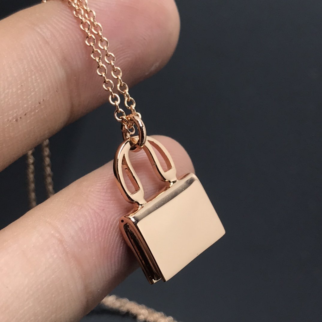 [AW]HM NECKLACE ARRIVAL BLACK DIAMOND
