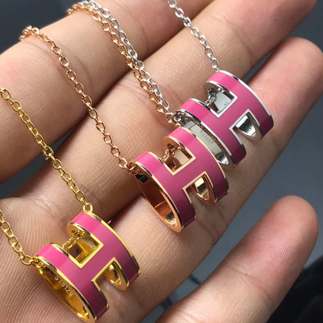 [AW]H NECKLACE PINK