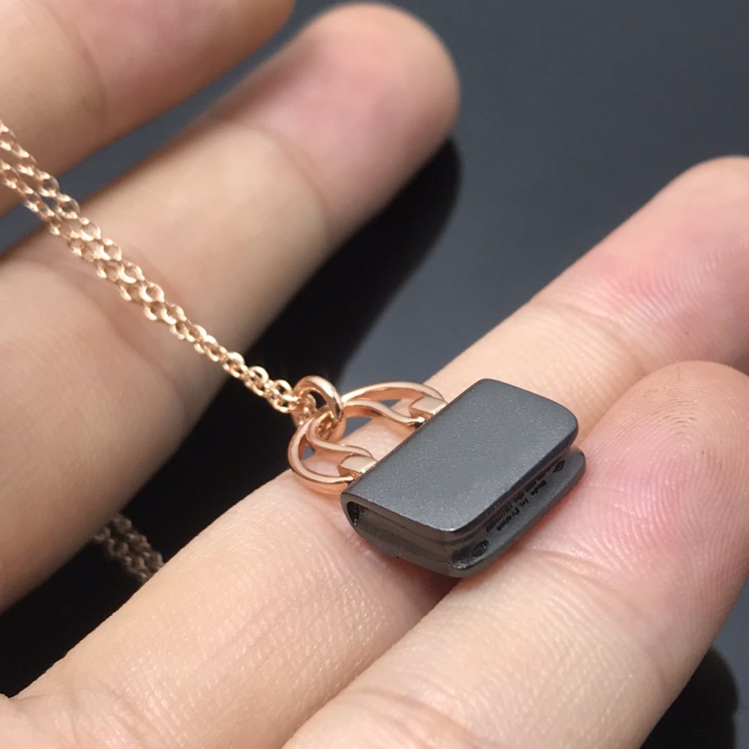 [AW]WOMEN'S HM AMULETTES CONSTANCE PENDANT NECKLACE