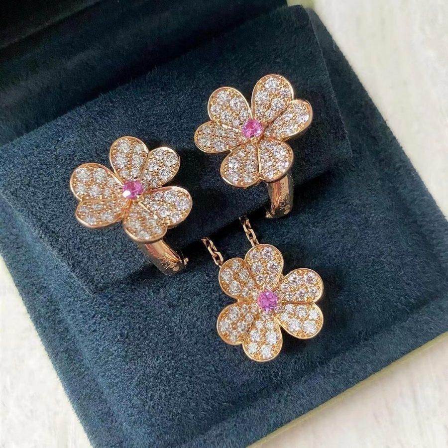 [AW]PAVÉ DIAMOND BUTTERFLY CHARM NECKLACE